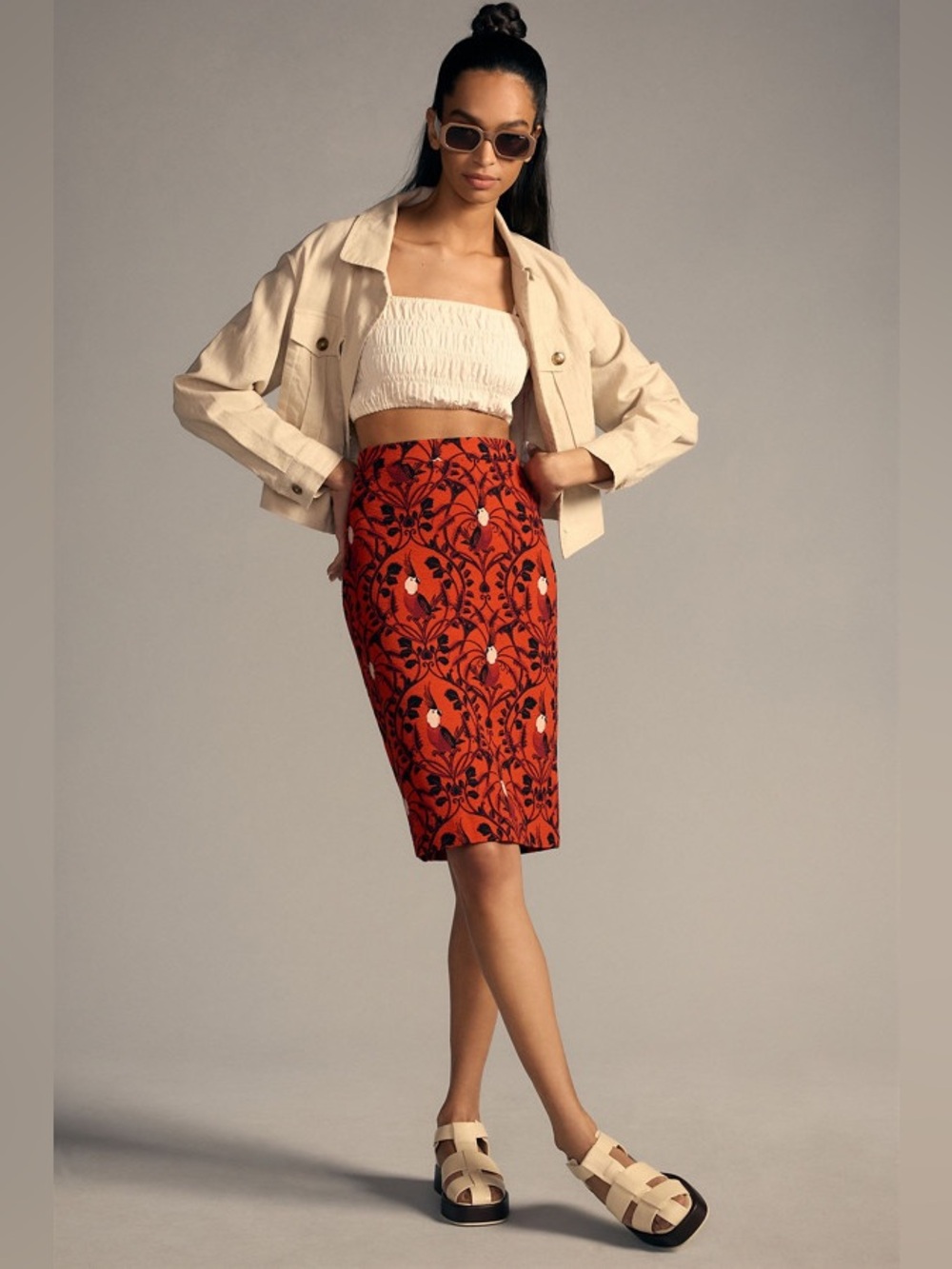 Anthropologie Maeve Red and Black Parrot Pencil Skirt Large. Wore it twice